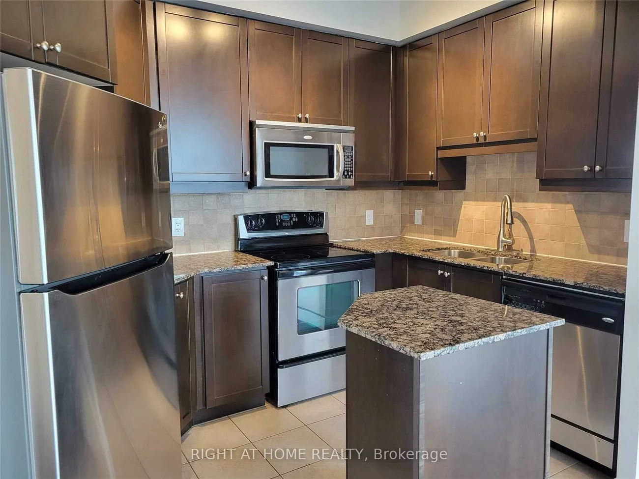 80, Absolute, City Centre, Mississauga