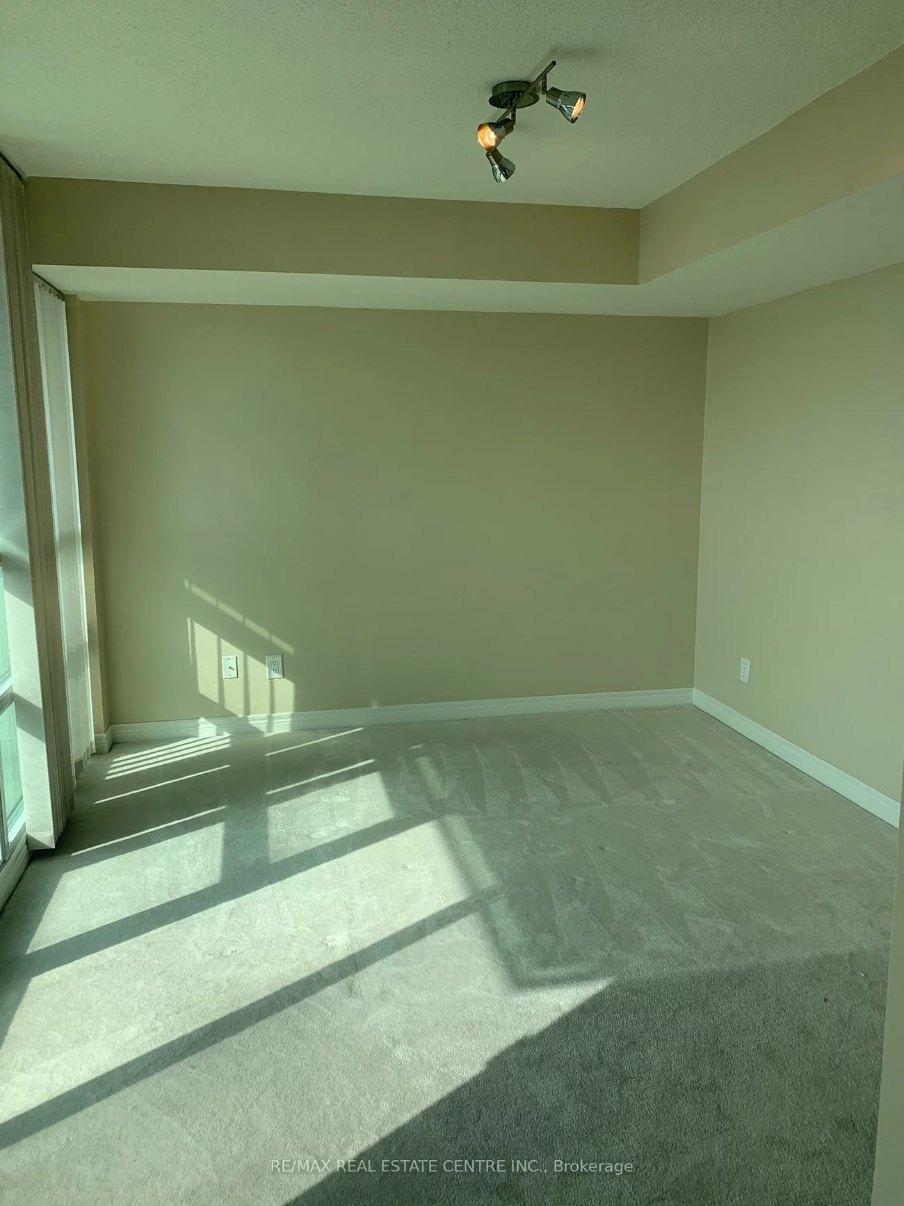 208, Enfield, City Centre, Mississauga