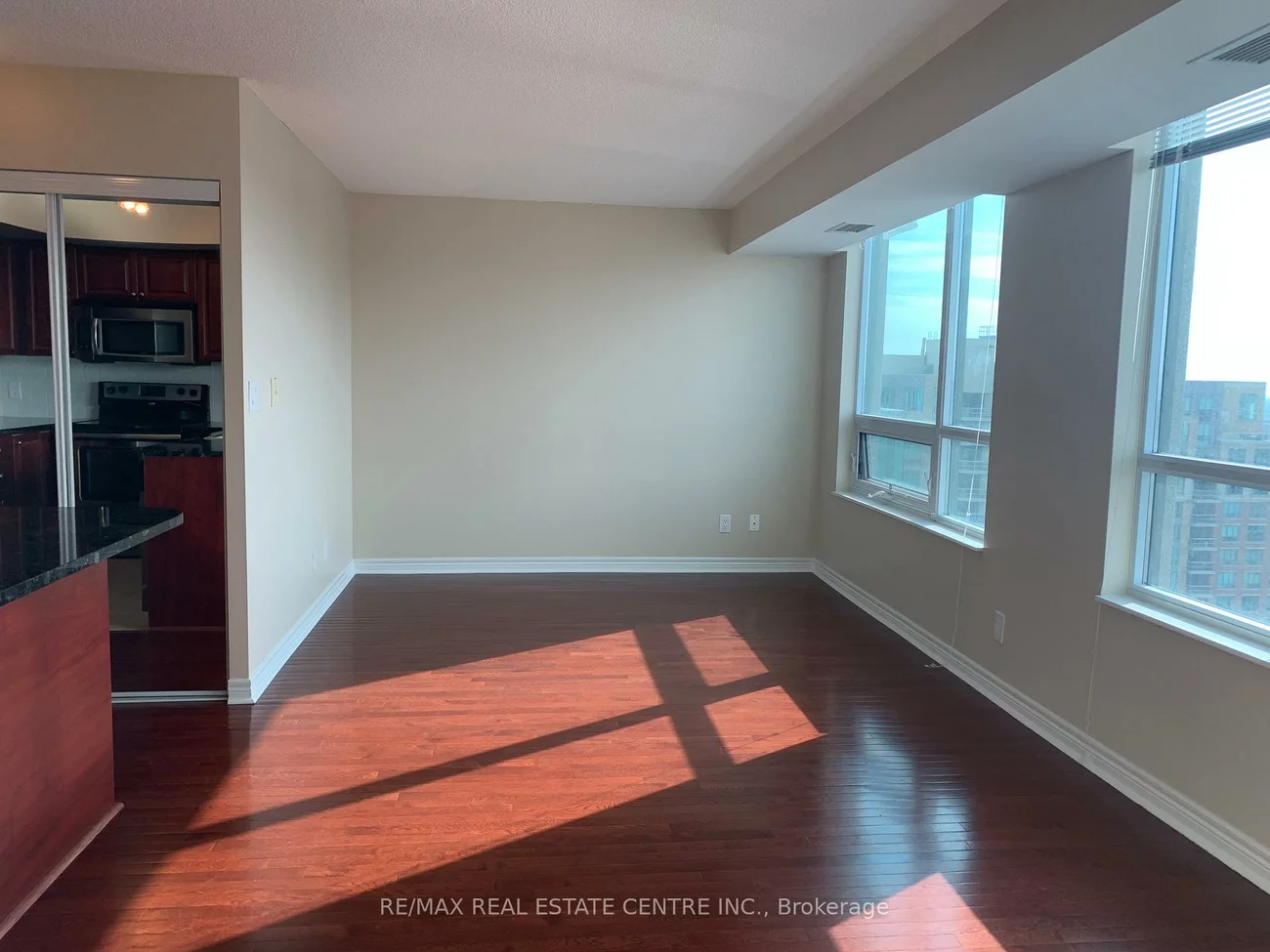 208, Enfield, City Centre, Mississauga