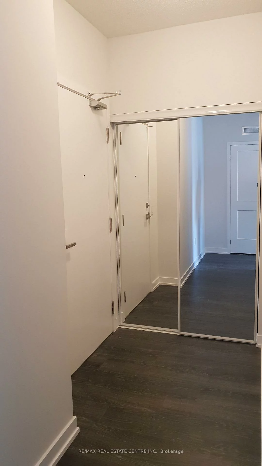 4055, Parkside Village, City Centre, Mississauga