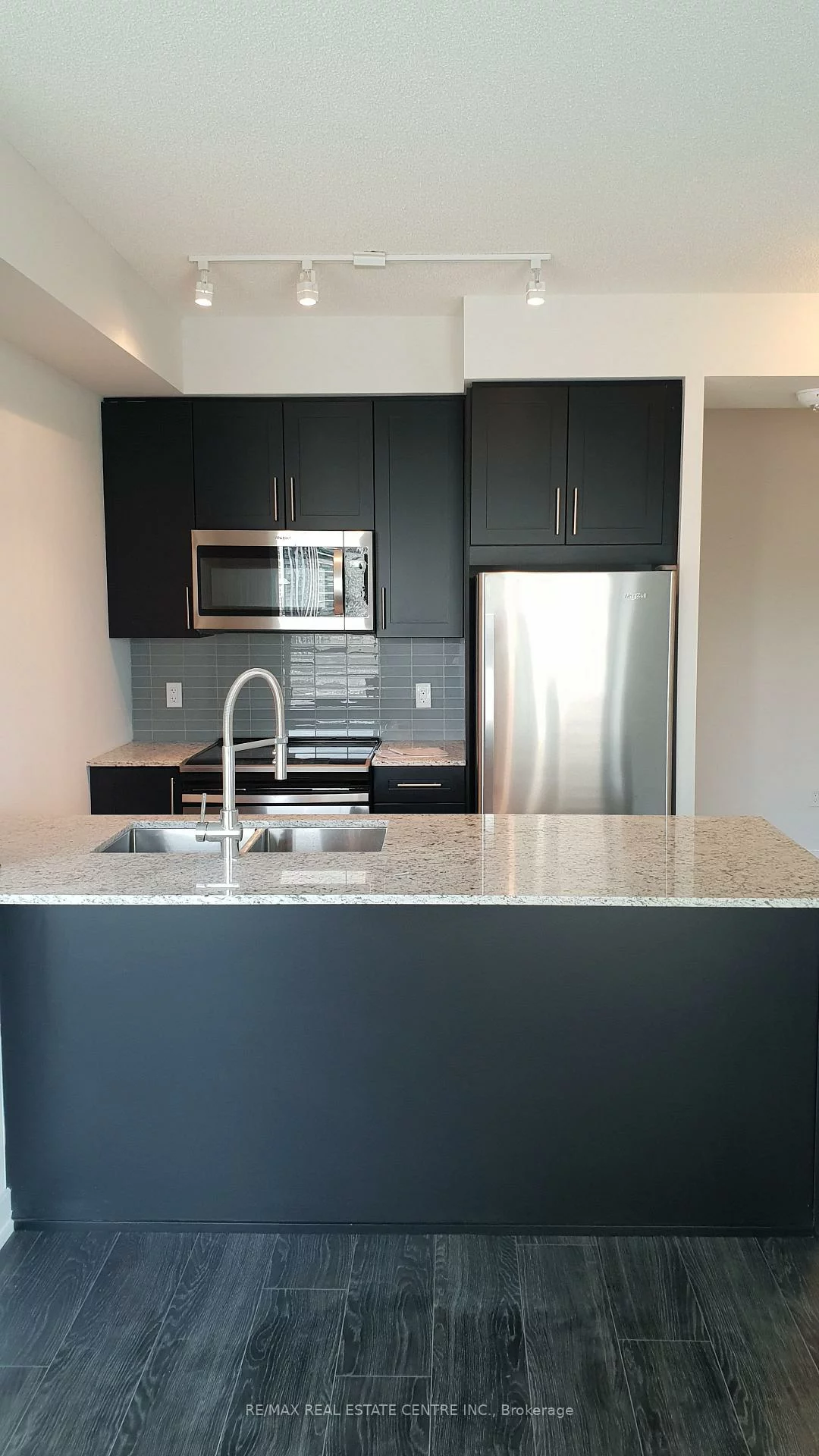 4055, Parkside Village, City Centre, Mississauga