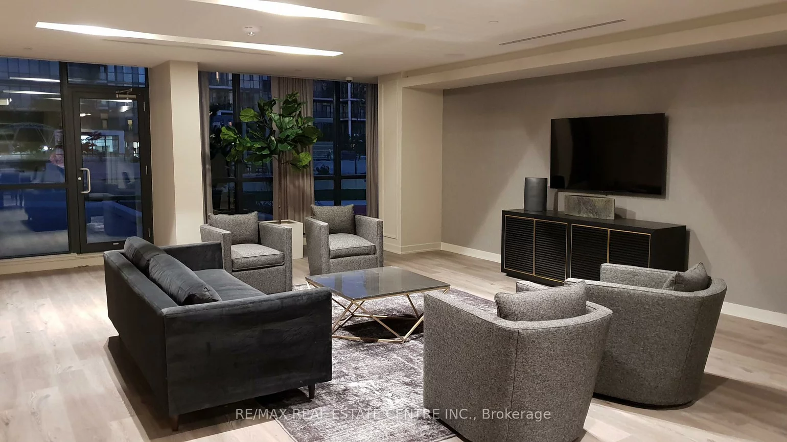 4055, Parkside Village, City Centre, Mississauga