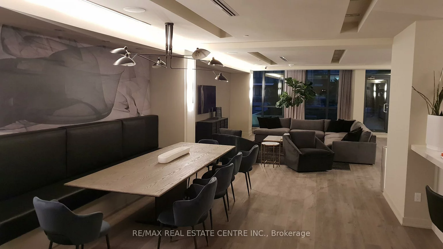 4055, Parkside Village, City Centre, Mississauga