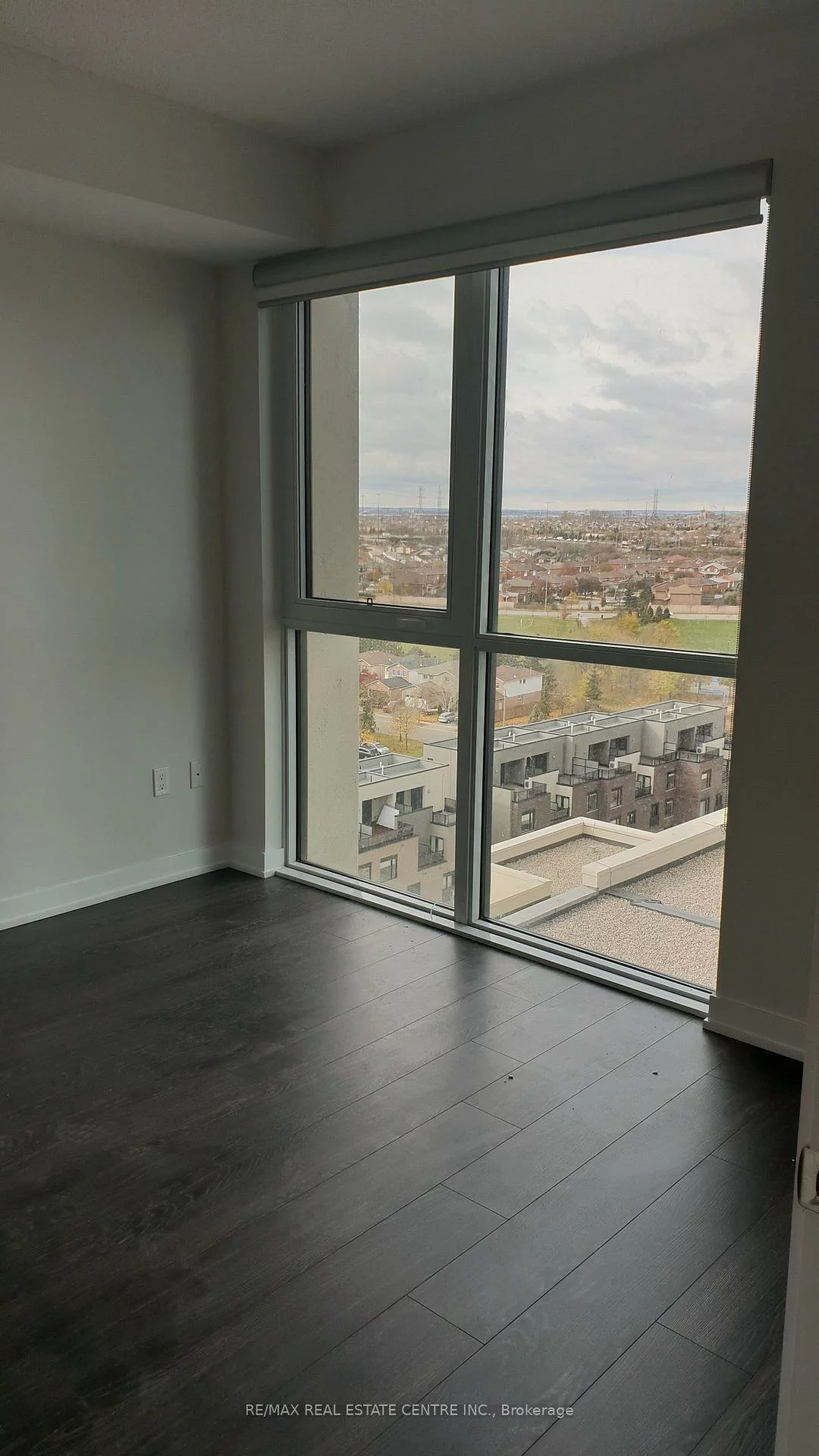 4055, Parkside Village, City Centre, Mississauga