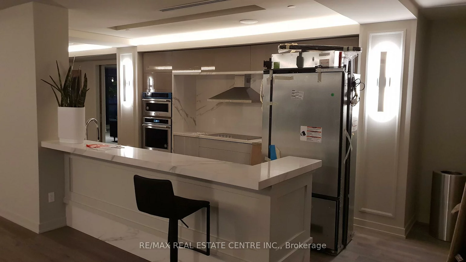 4055, Parkside Village, City Centre, Mississauga