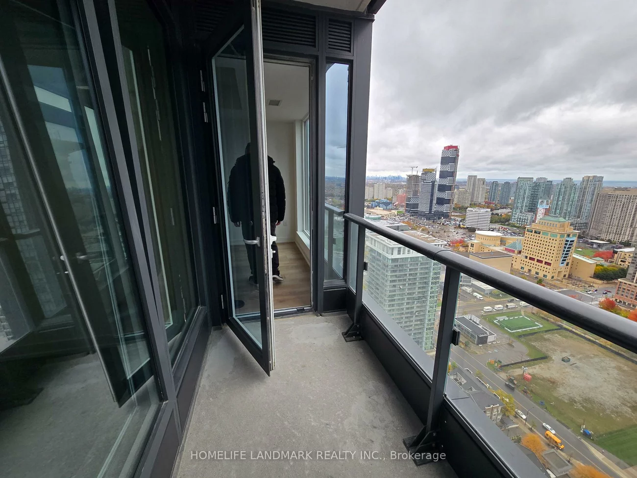 395, Square One, City Centre, Mississauga