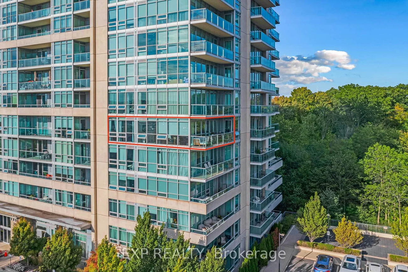 1055, Southdown, Clarkson, Mississauga