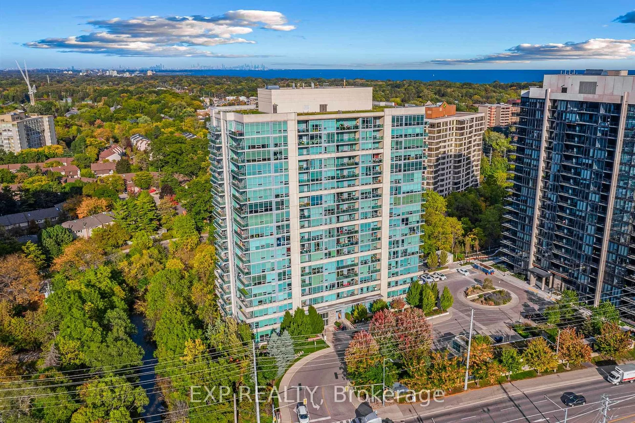 1055, Southdown, Clarkson, Mississauga