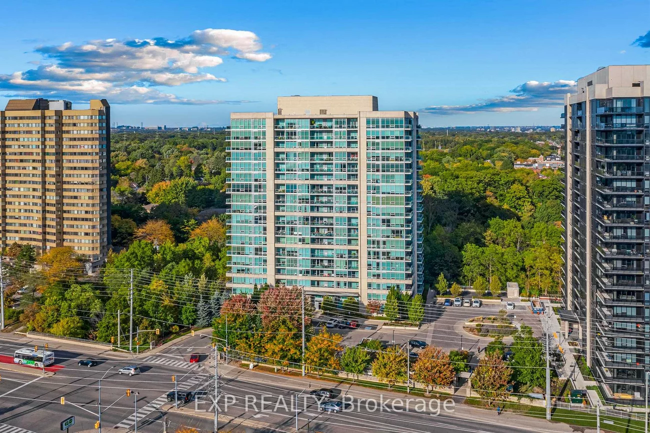 1055, Southdown, Clarkson, Mississauga