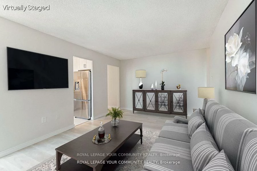 530, Lolita, Mississauga Valleys, Mississauga