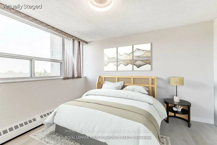 530, Lolita, Mississauga Valleys, Mississauga