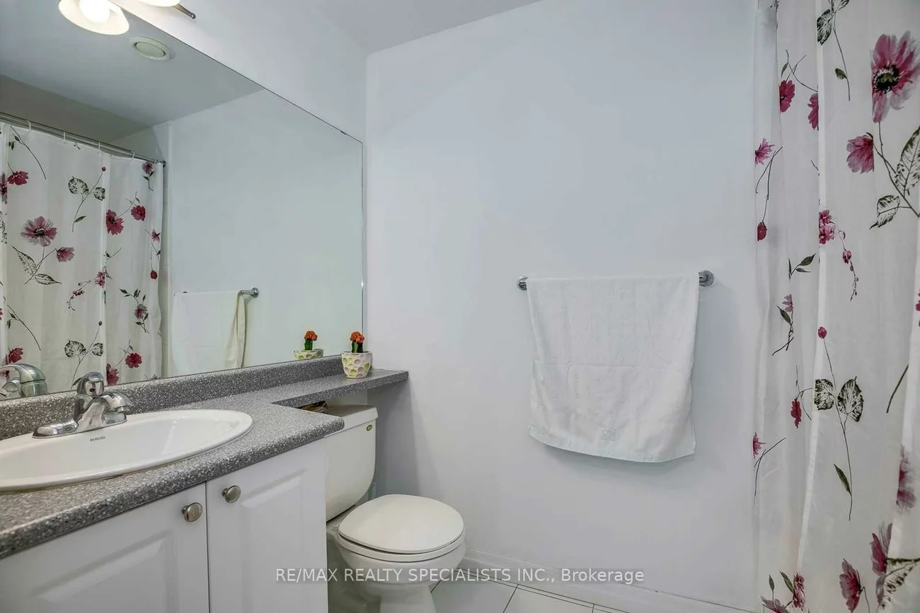 225, WEBB, City Centre, Mississauga