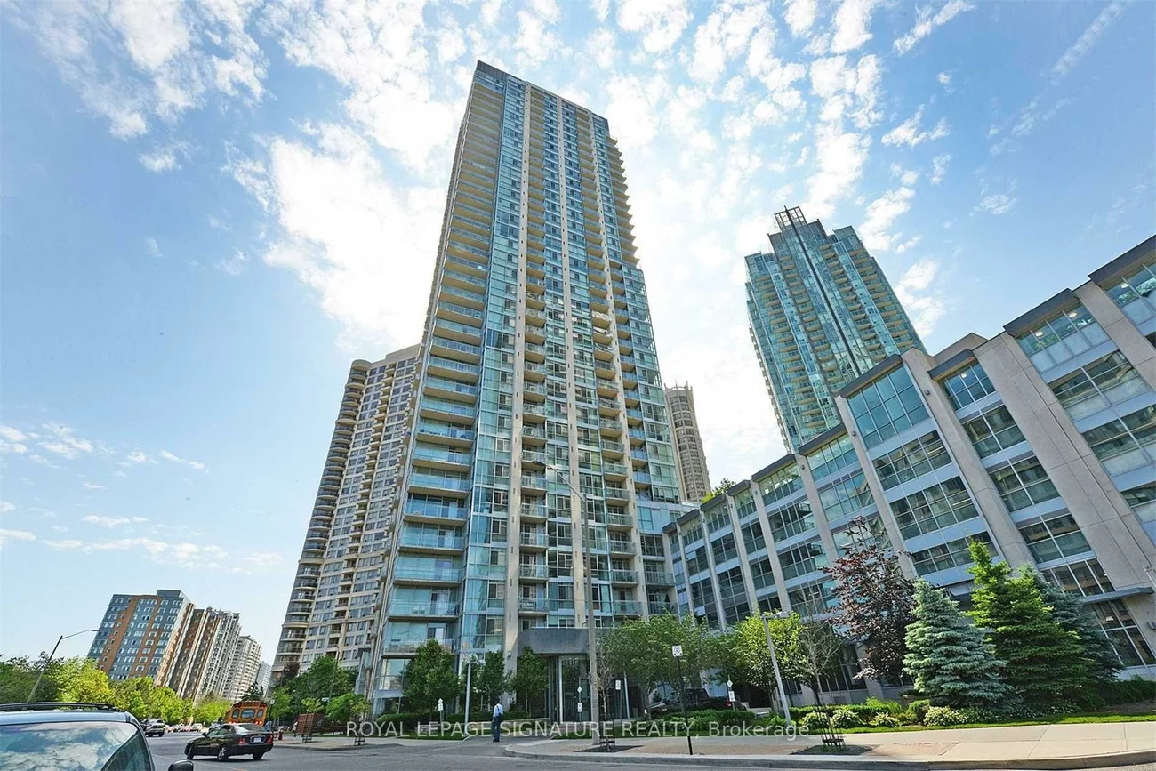 225, Webb, City Centre, Mississauga