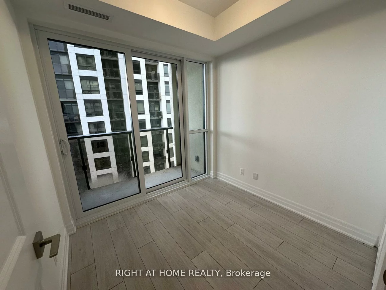 30, Elm, Fairview, Mississauga