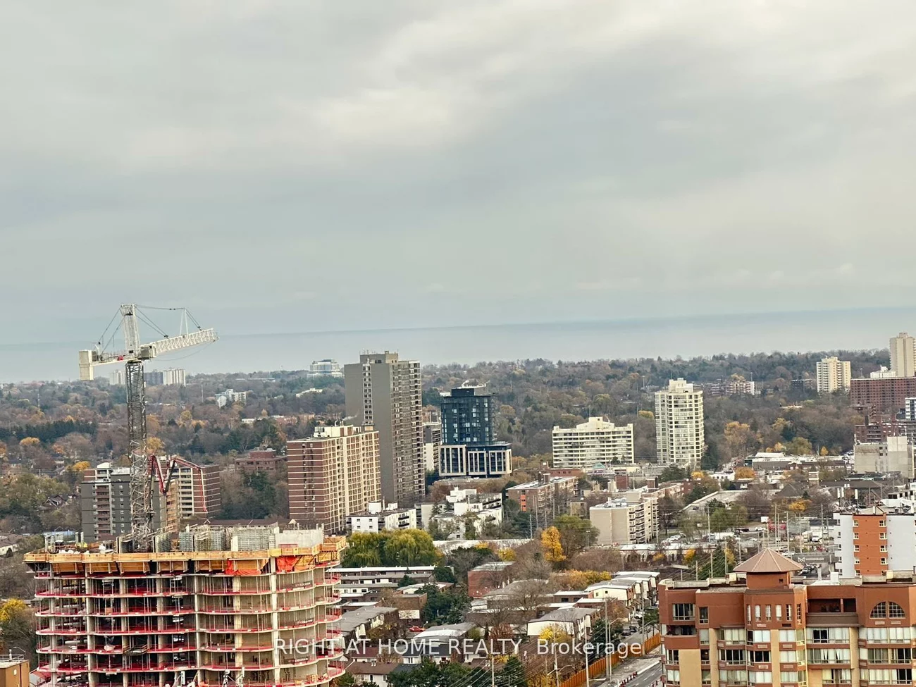 30, Elm, Fairview, Mississauga