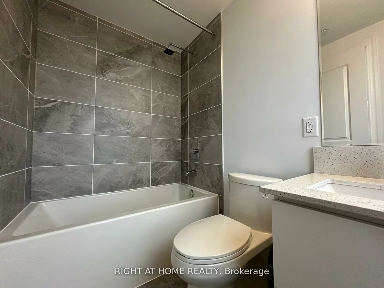 30, Elm, Fairview, Mississauga