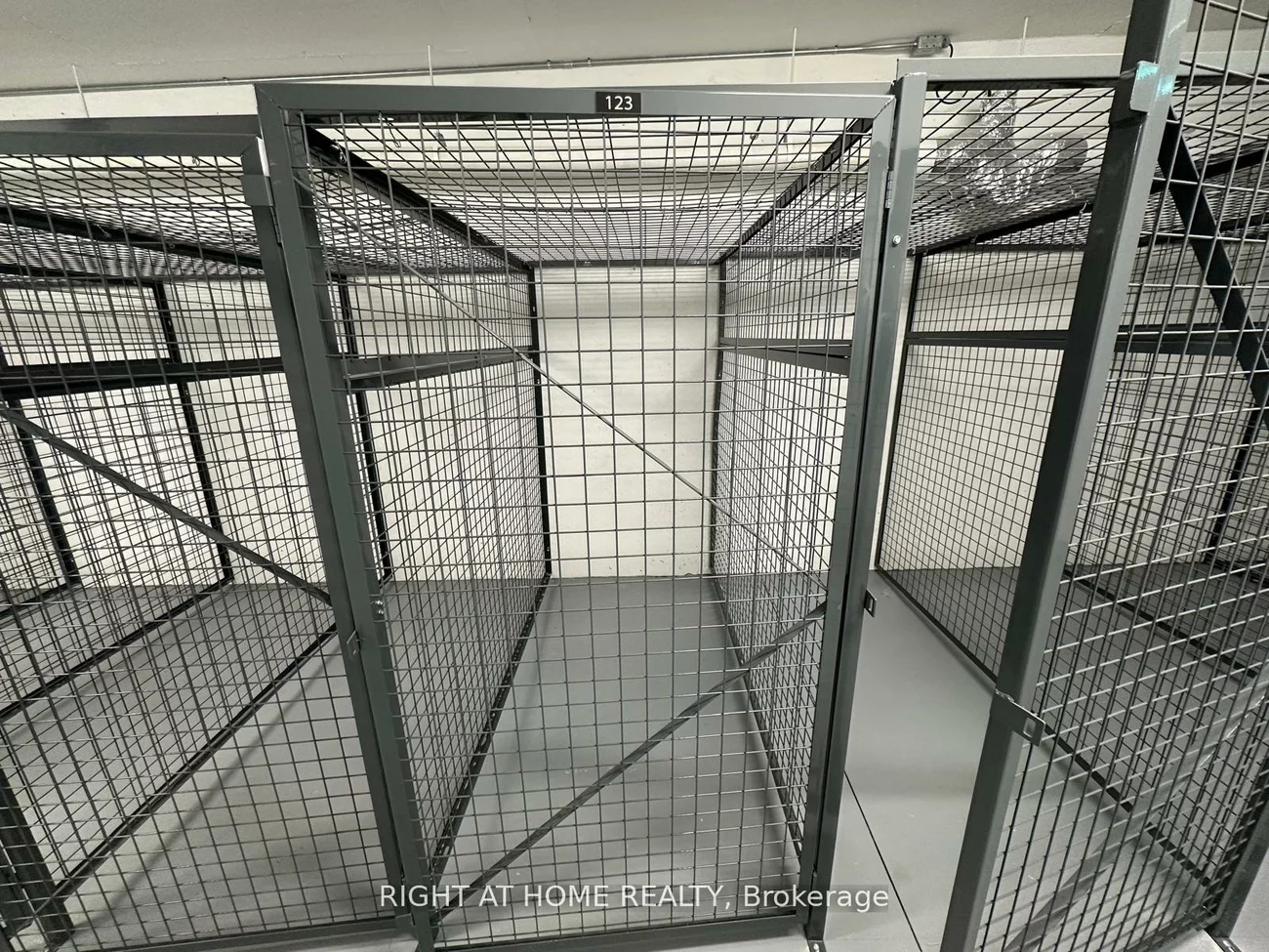 30, Elm, Fairview, Mississauga