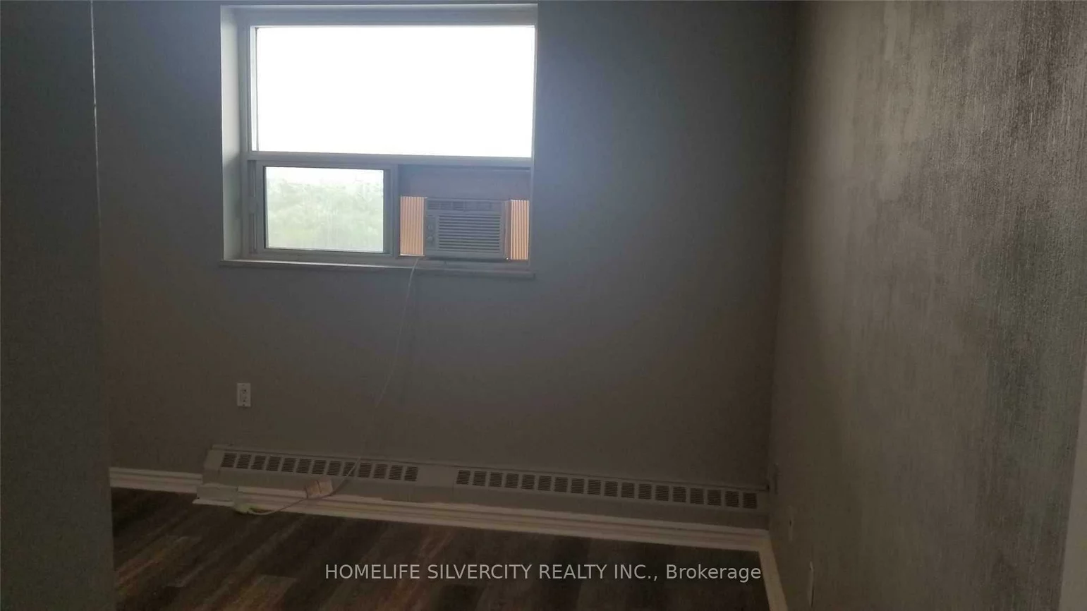 3577, Derry, Malton, Mississauga