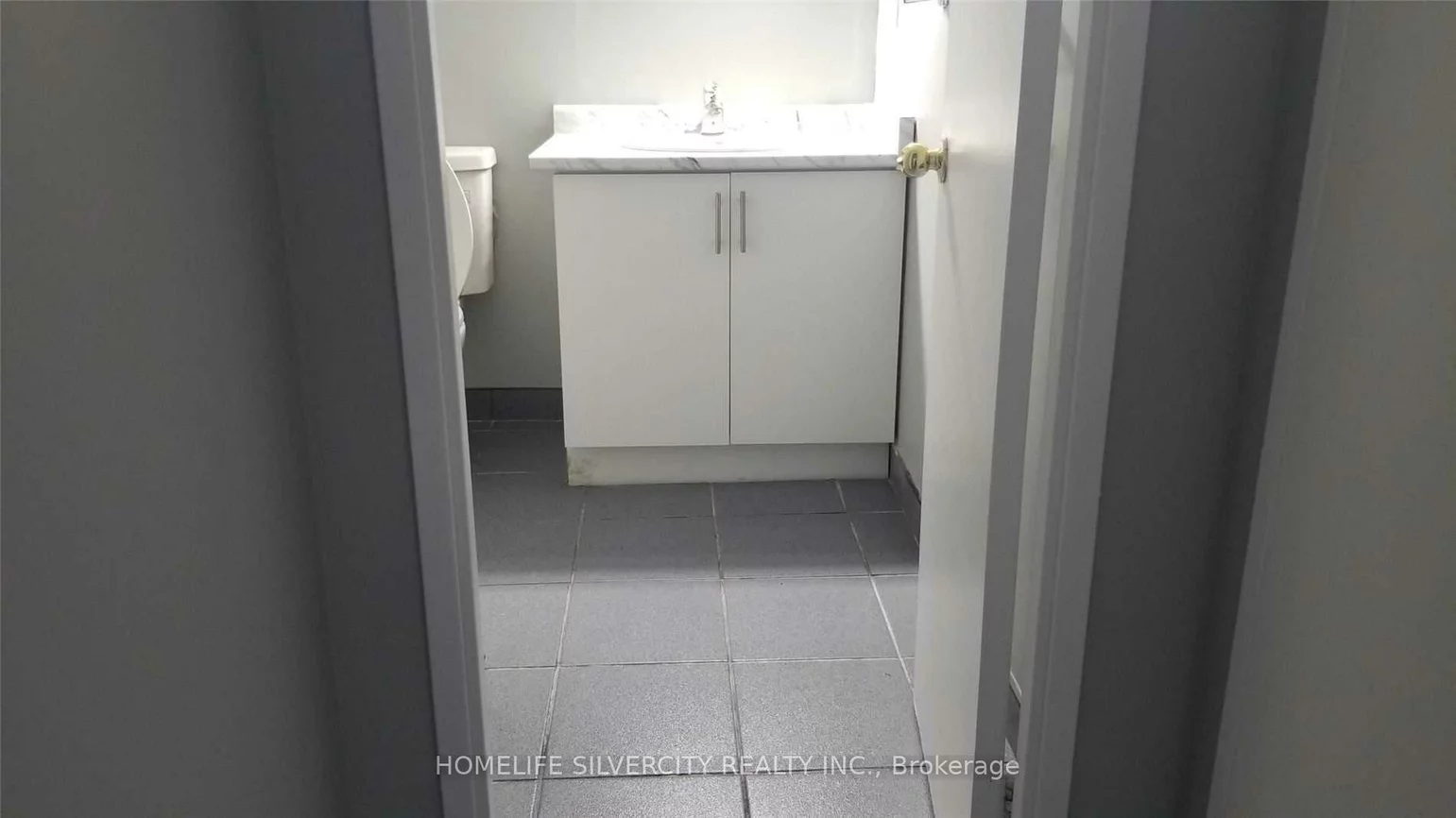 3577, Derry, Malton, Mississauga