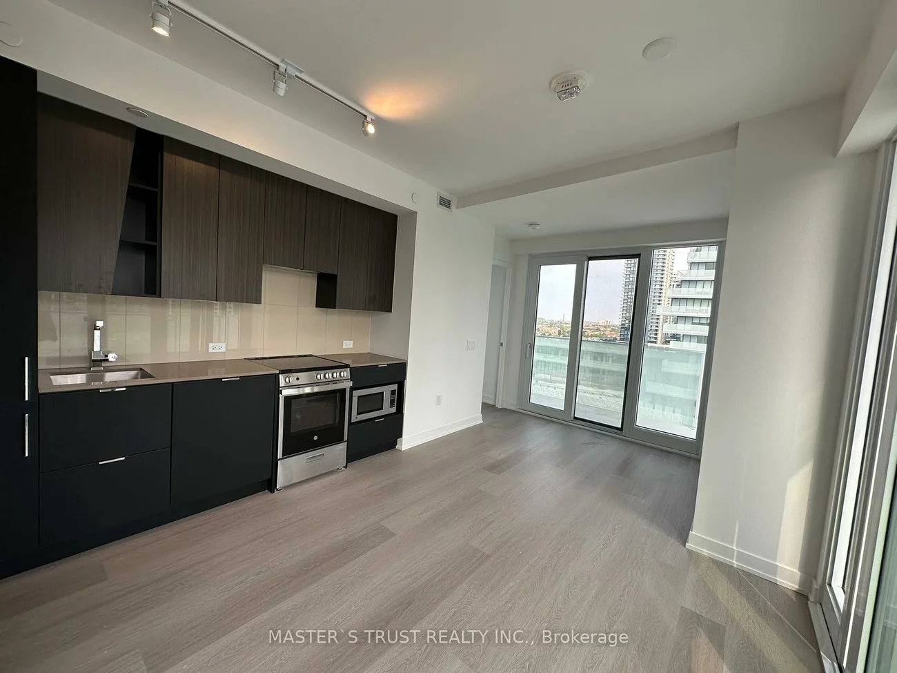 3883, Quartz, City Centre, Mississauga