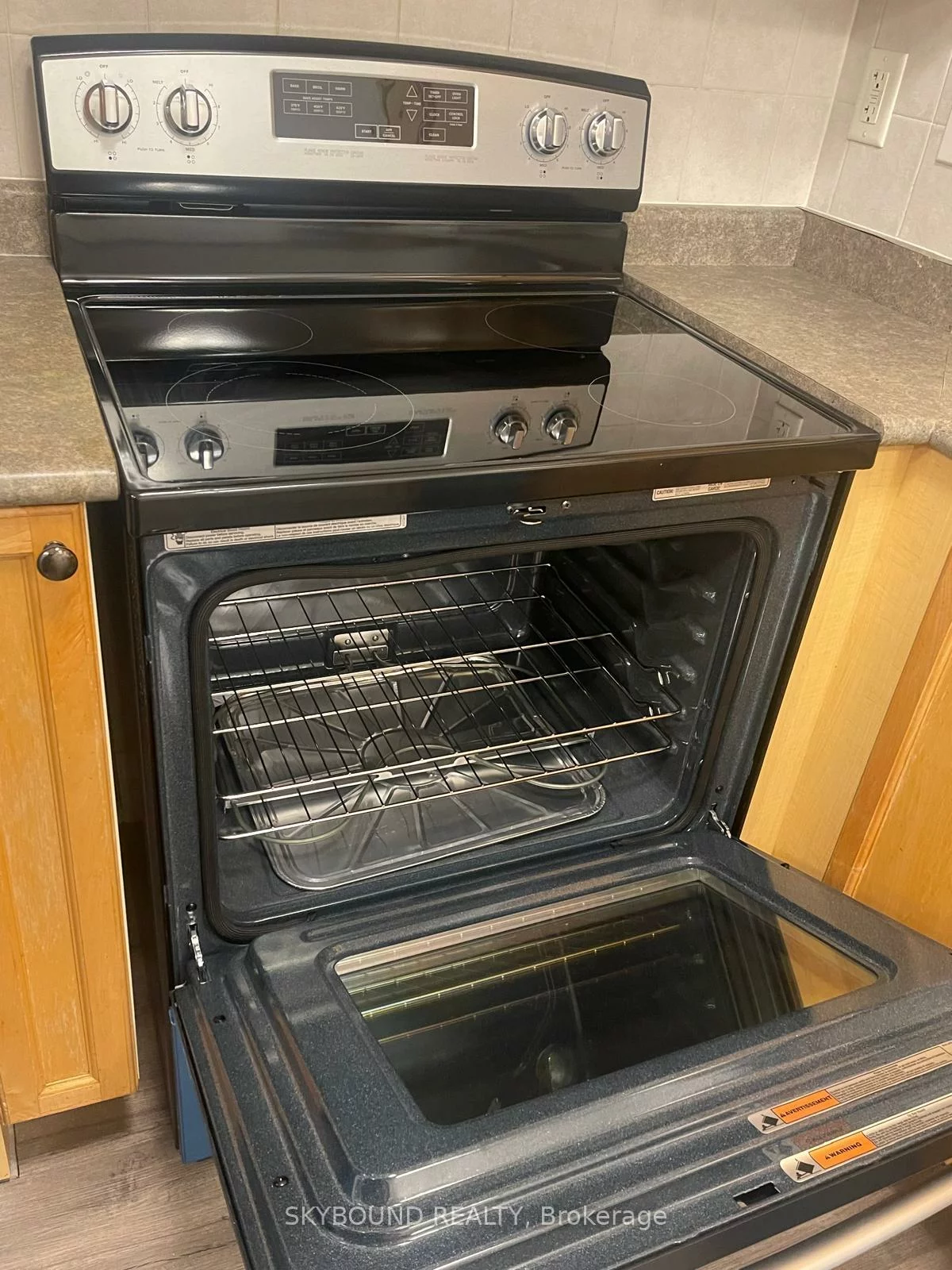 3888, Duke of York, City Centre, Mississauga