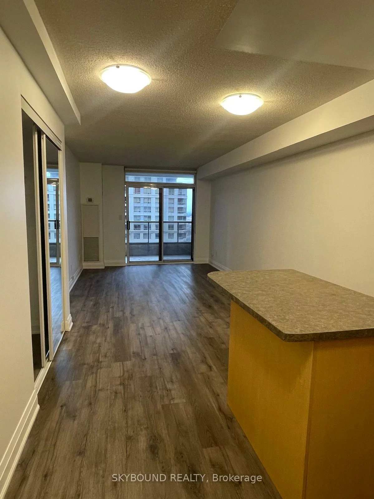 3888, Duke of York, City Centre, Mississauga