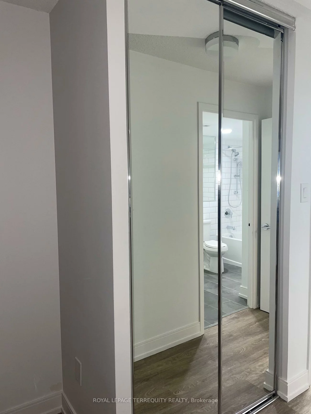 2091, Hurontario, Cooksville, Mississauga