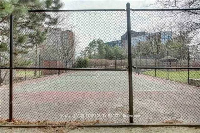 2091, Hurontario, Cooksville, Mississauga