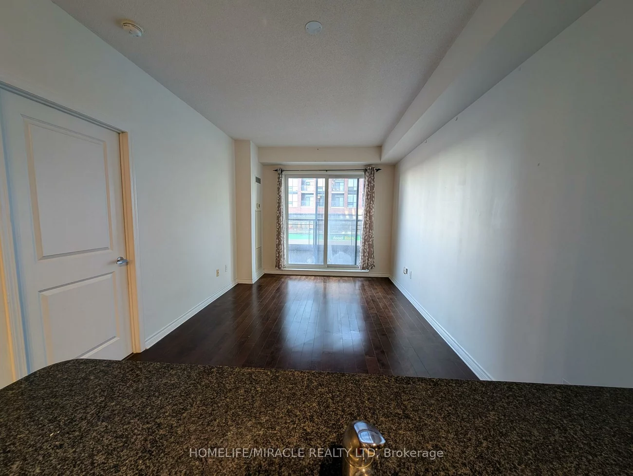 385, Prince Of Wales, City Centre, Mississauga