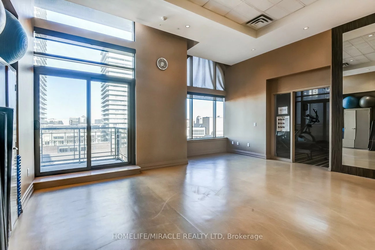 385, Prince Of Wales, City Centre, Mississauga