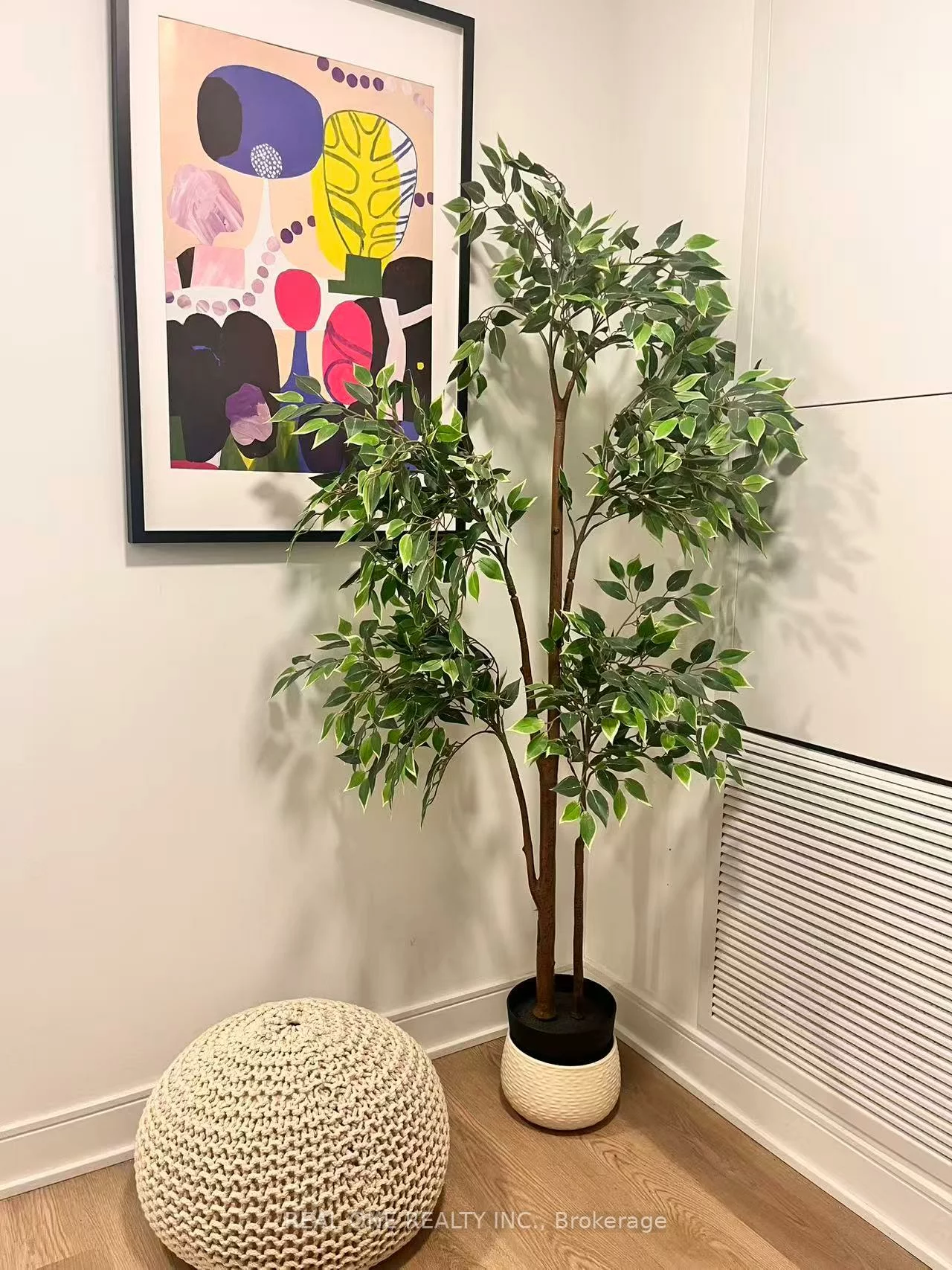 86, Dundas, Cooksville, Mississauga