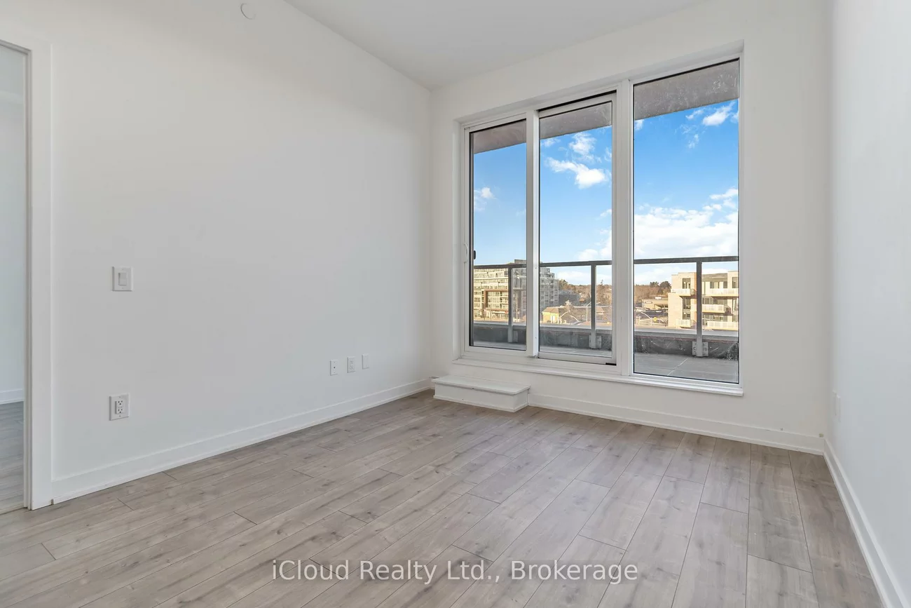 220, Missinnihe, Port Credit, Mississauga