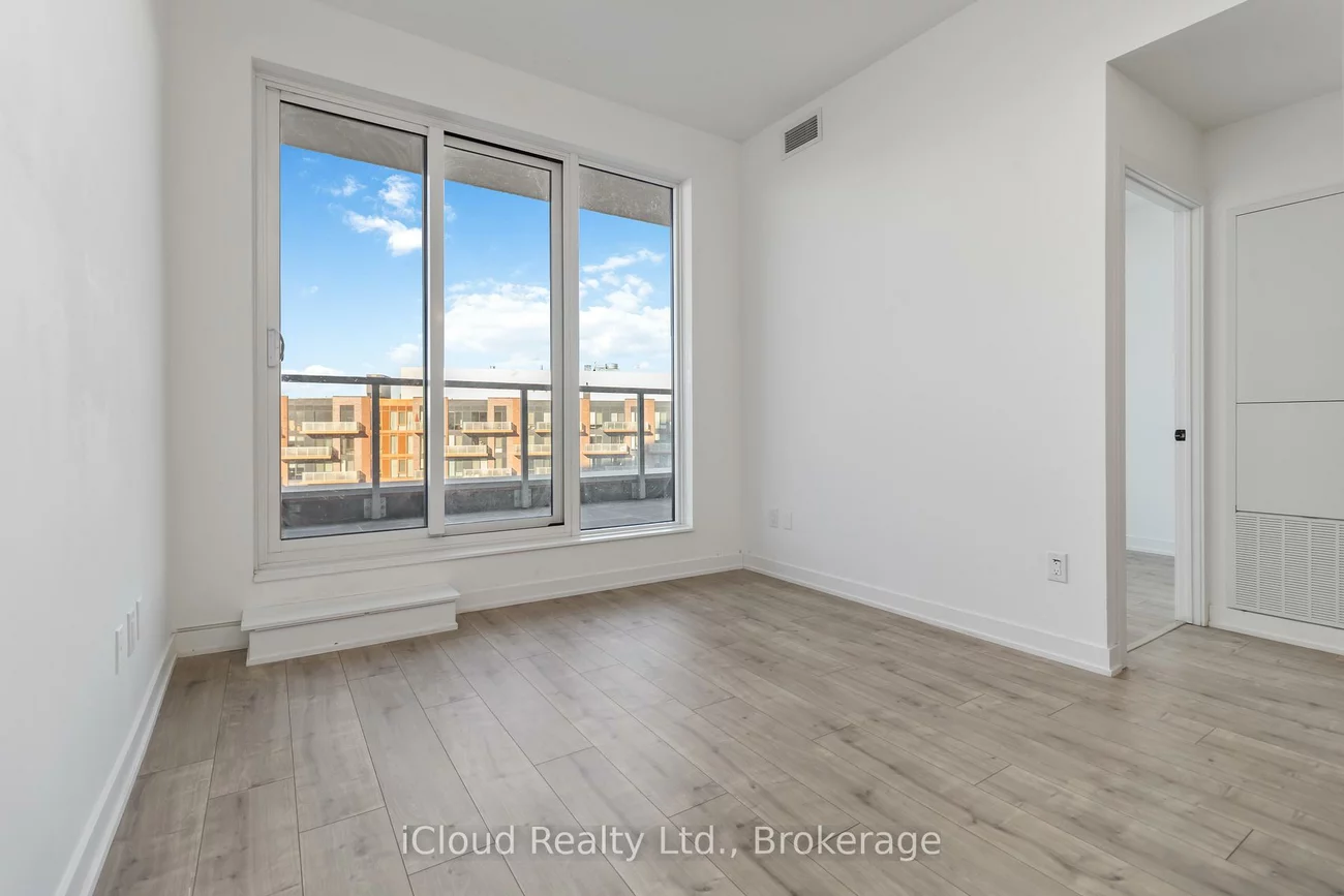 220, Missinnihe, Port Credit, Mississauga