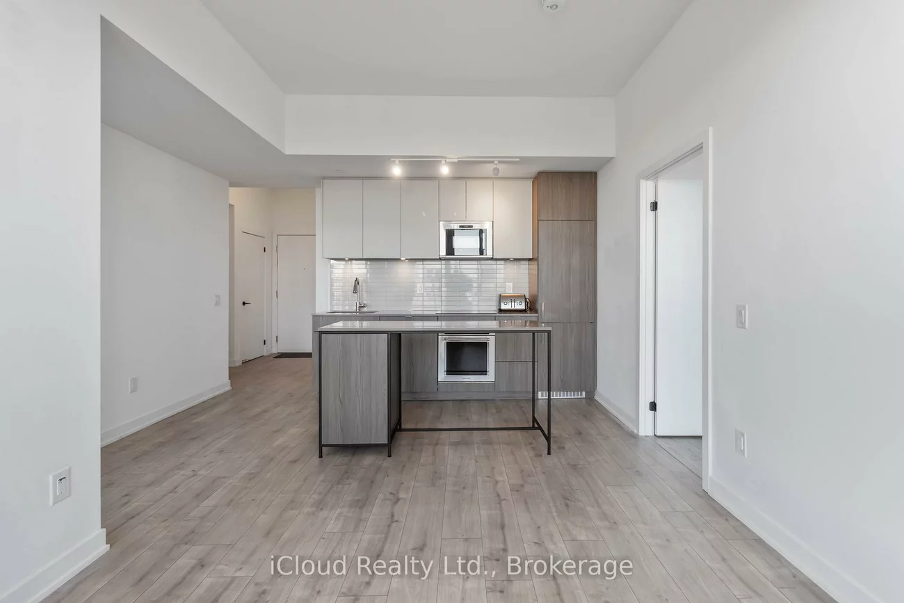 220, Missinnihe, Port Credit, Mississauga