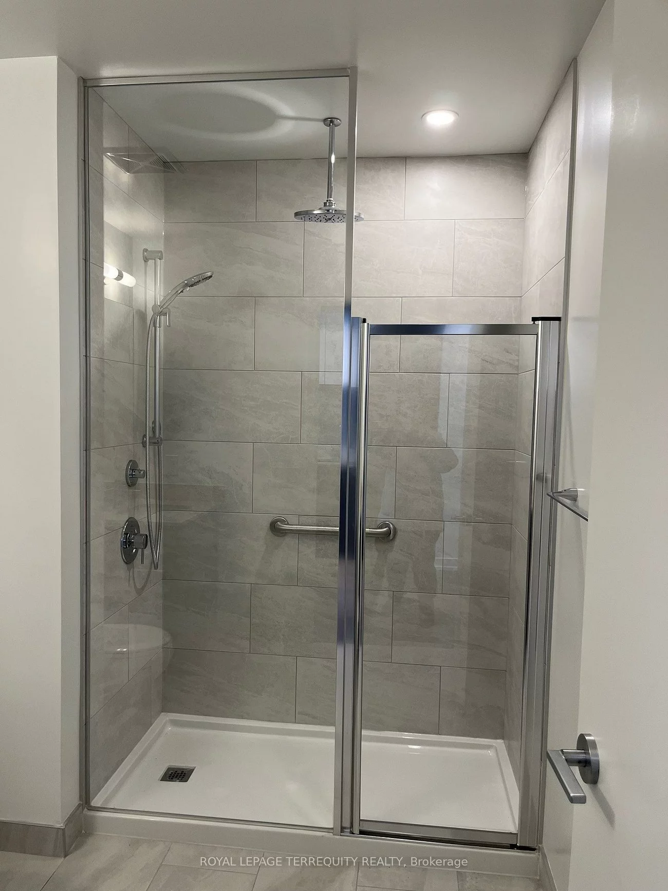 395, Square One, City Centre, Mississauga