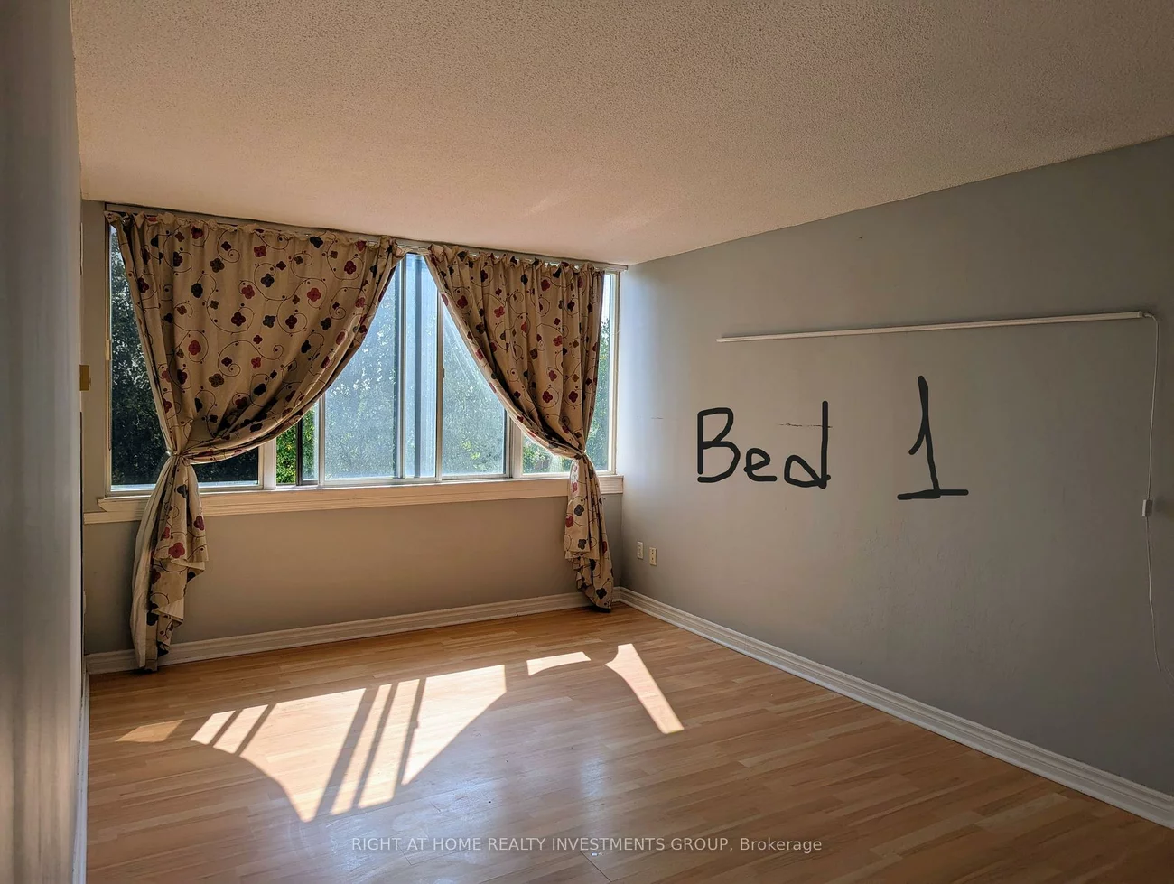 350, Webb, City Centre, Mississauga