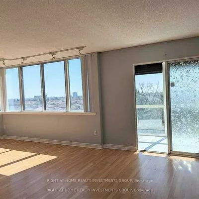 350, Webb, City Centre, Mississauga