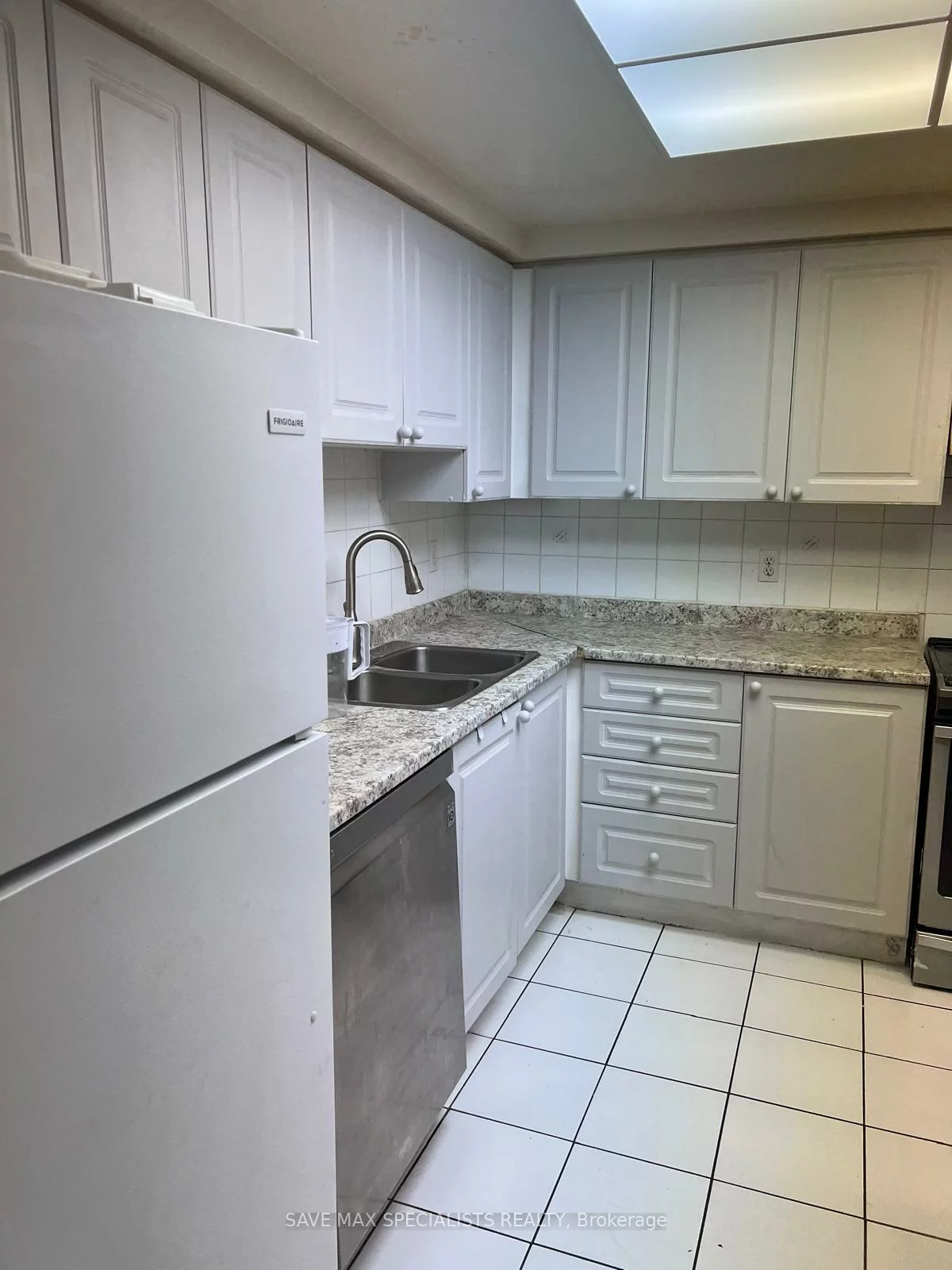 135, Hillcrest, Cooksville, Mississauga