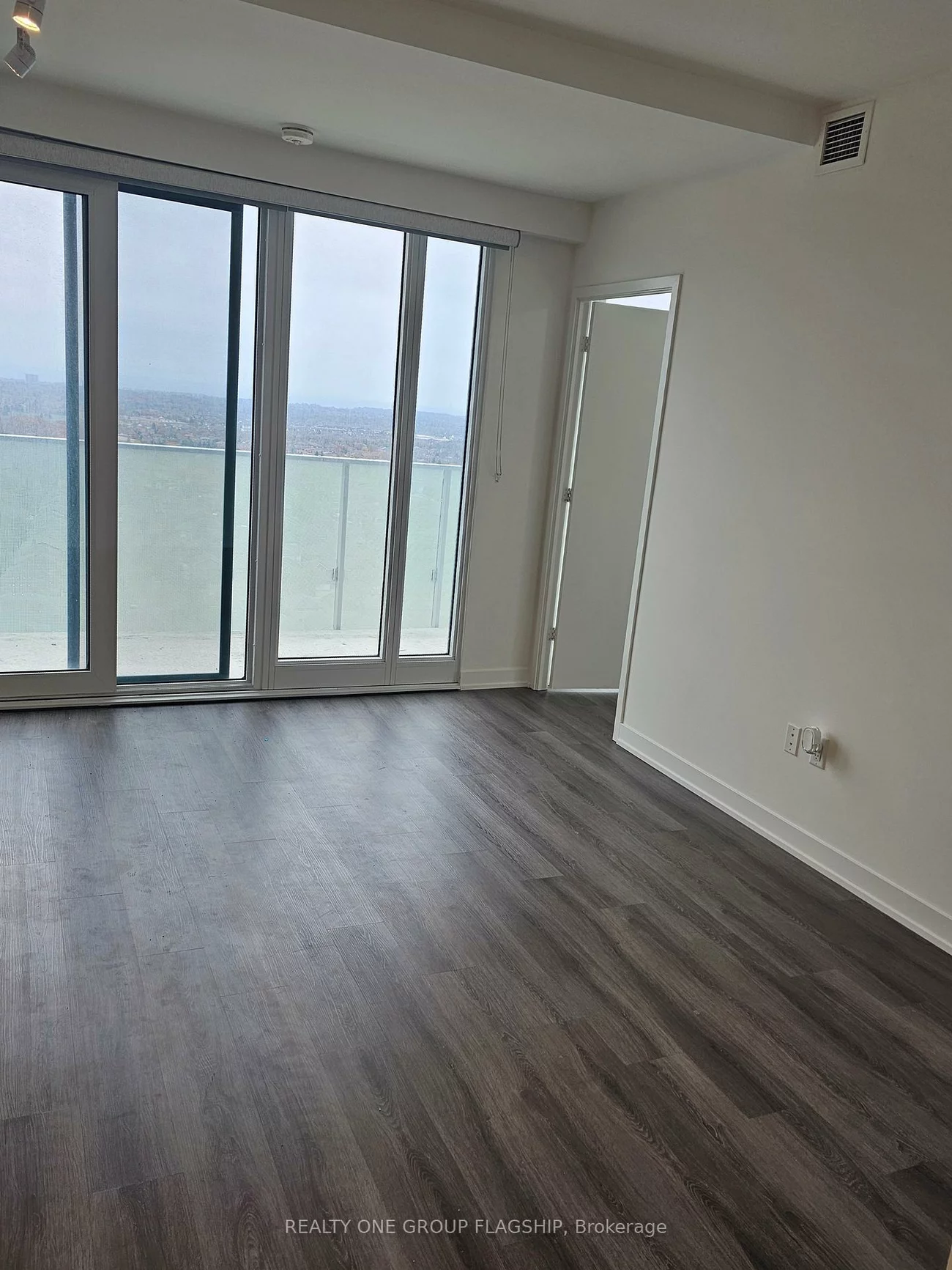 3883, Quartz, City Centre, Mississauga