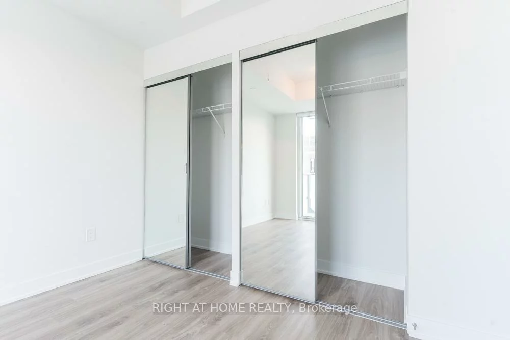 4130, Parkside Village, Creditview, Mississauga