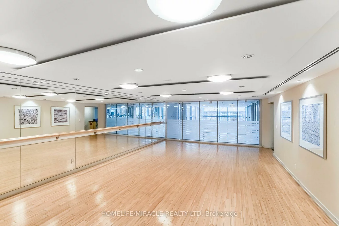 225, Webb, City Centre, Mississauga