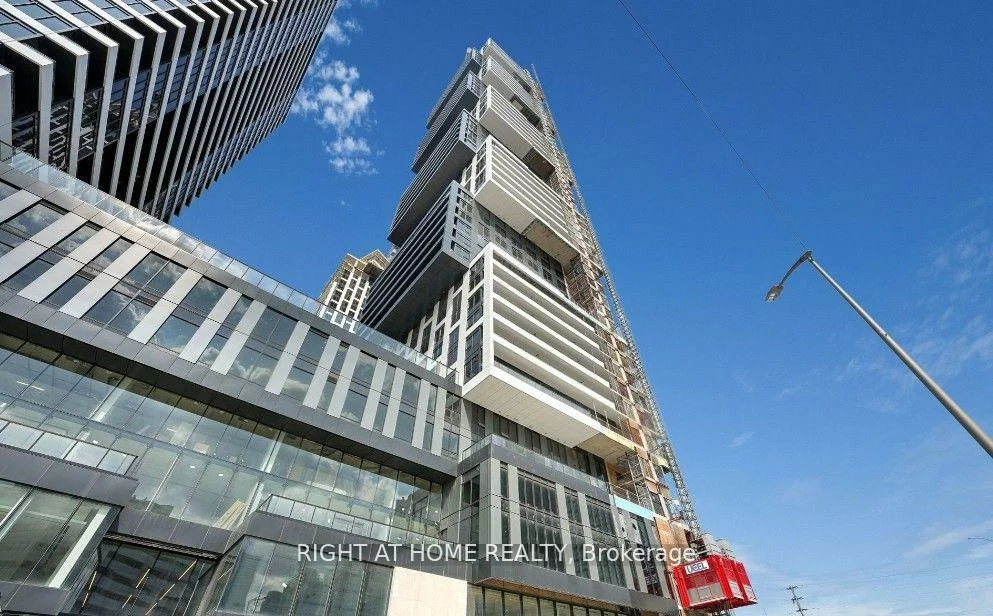 4015, The Exchange, City Centre, Mississauga