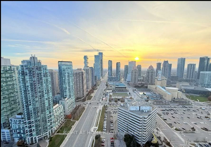 4015, The Exchange, City Centre, Mississauga