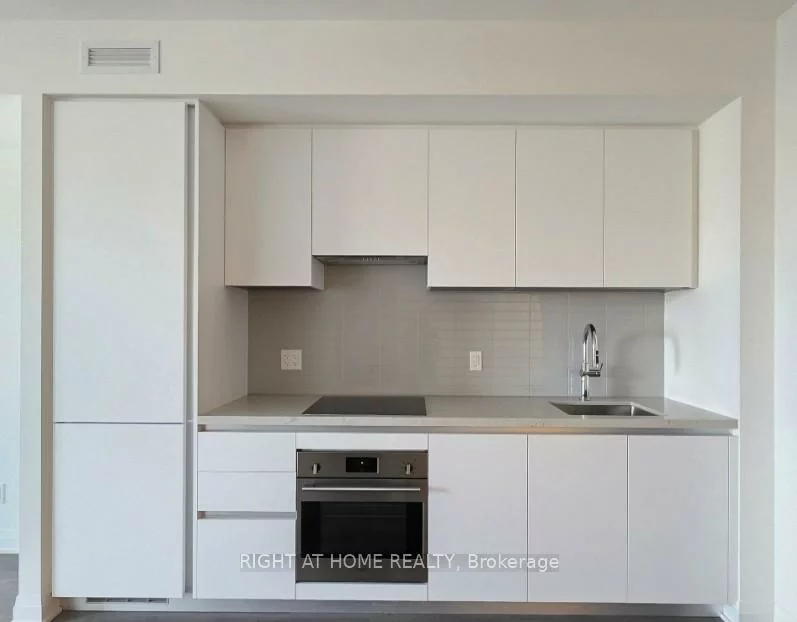 4015, The Exchange, City Centre, Mississauga