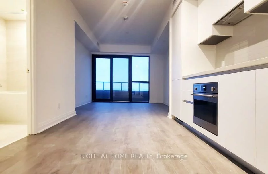 4015, The Exchange, City Centre, Mississauga