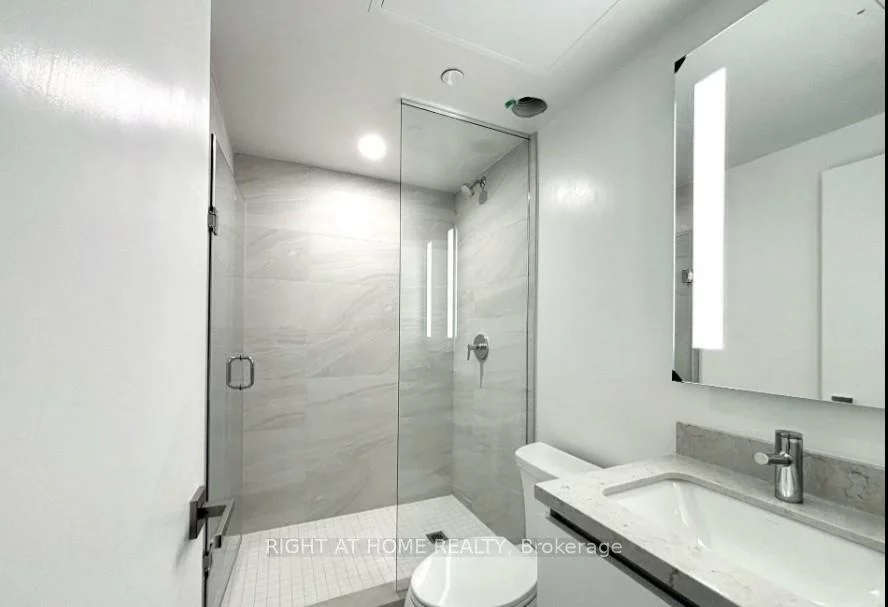 4015, The Exchange, City Centre, Mississauga