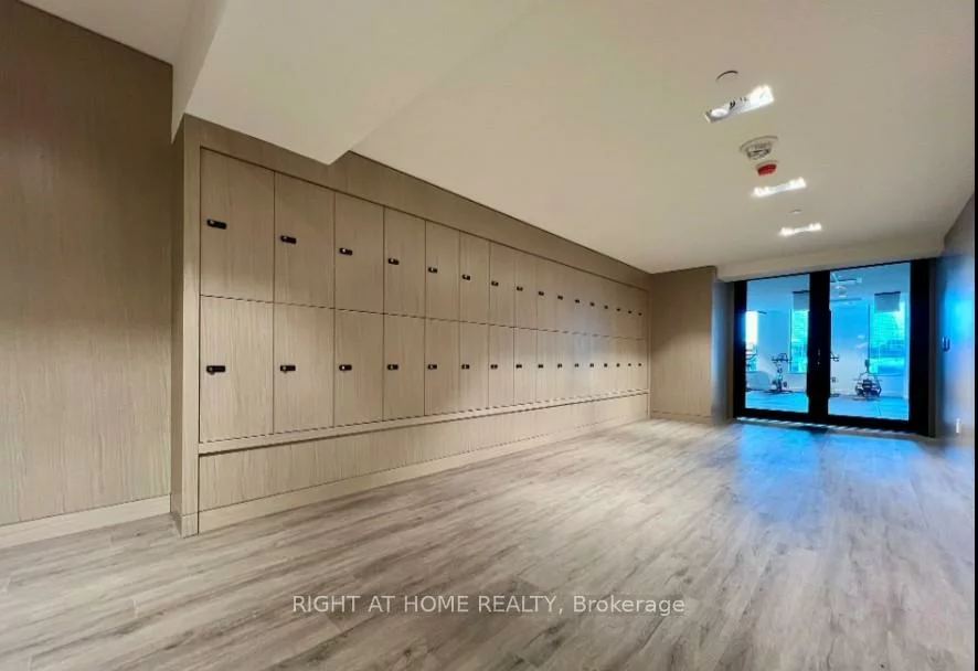 4015, The Exchange, City Centre, Mississauga