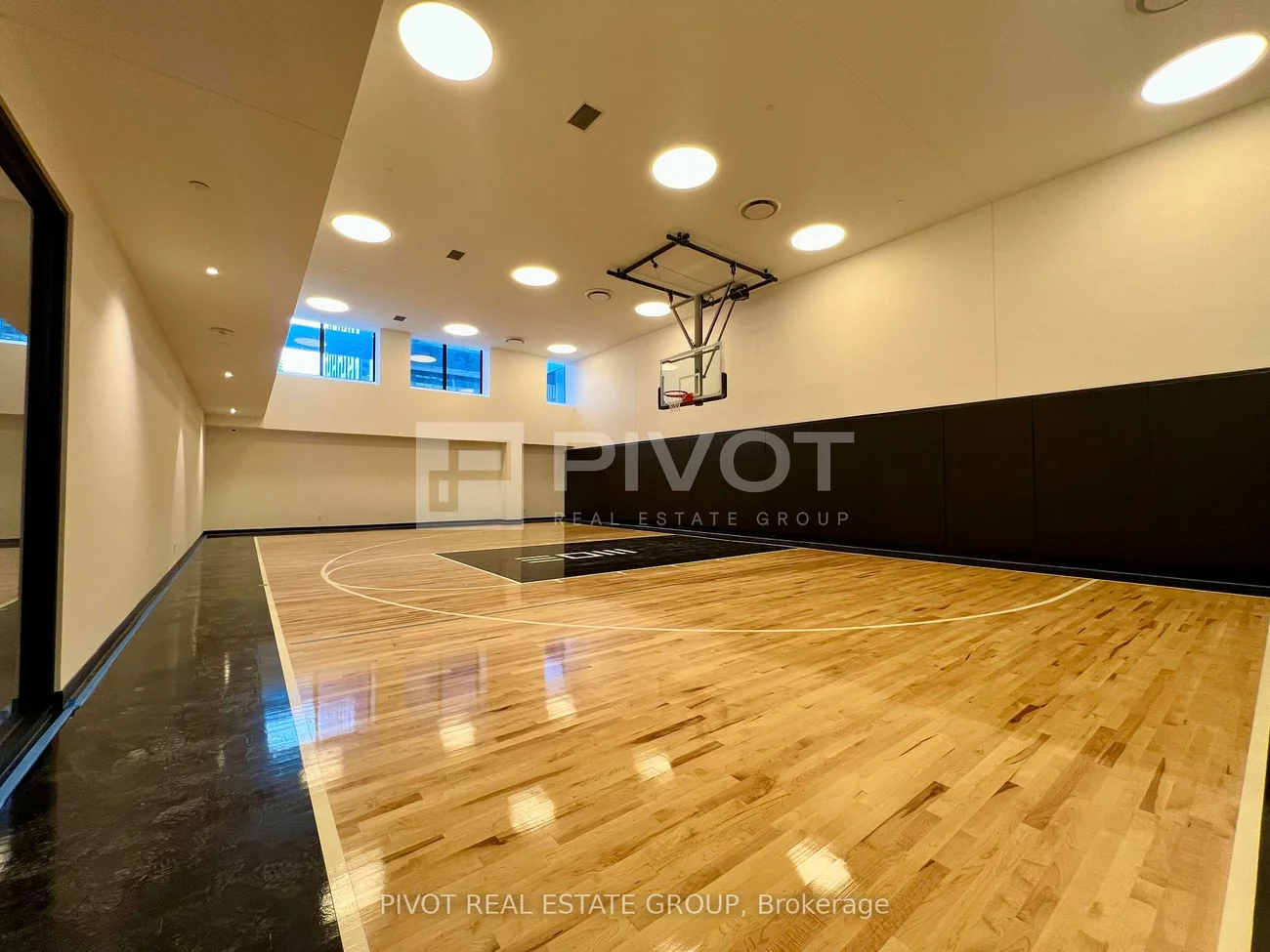 4015, The Exchange, City Centre, Mississauga