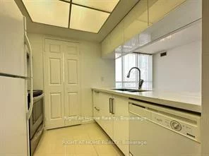 285, Enfield, City Centre, Mississauga