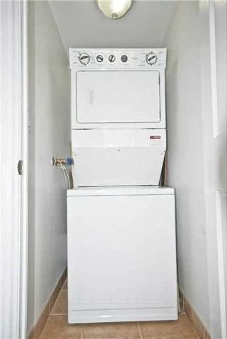 310, Burnhamthorpe, City Centre, Mississauga